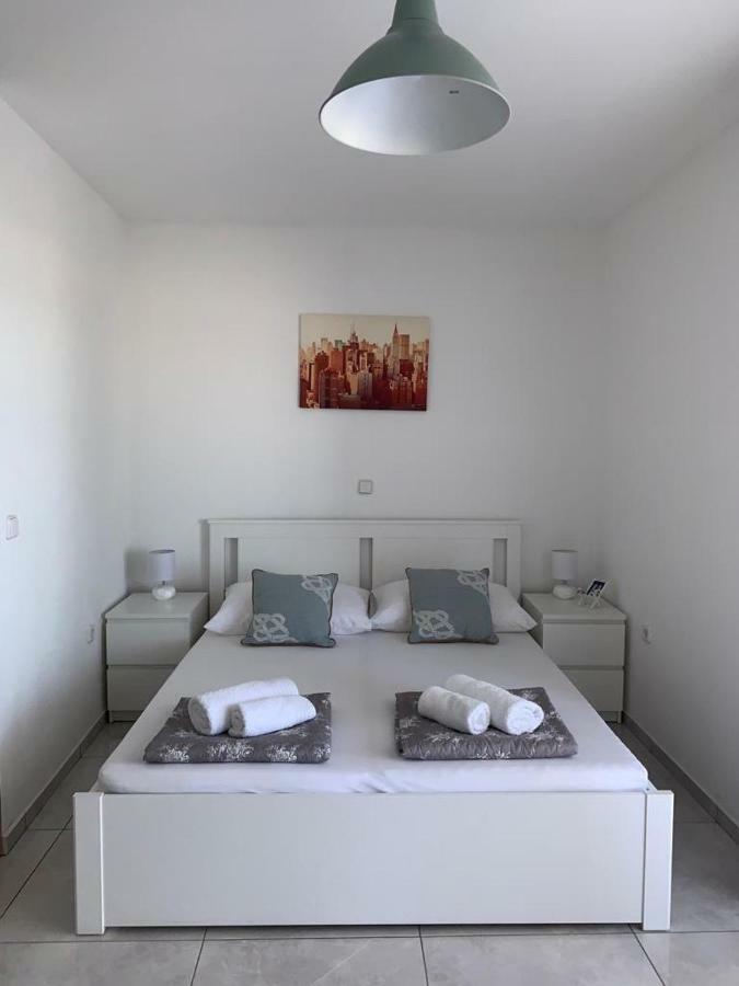 Nelany Apartment Zubovici Exterior photo